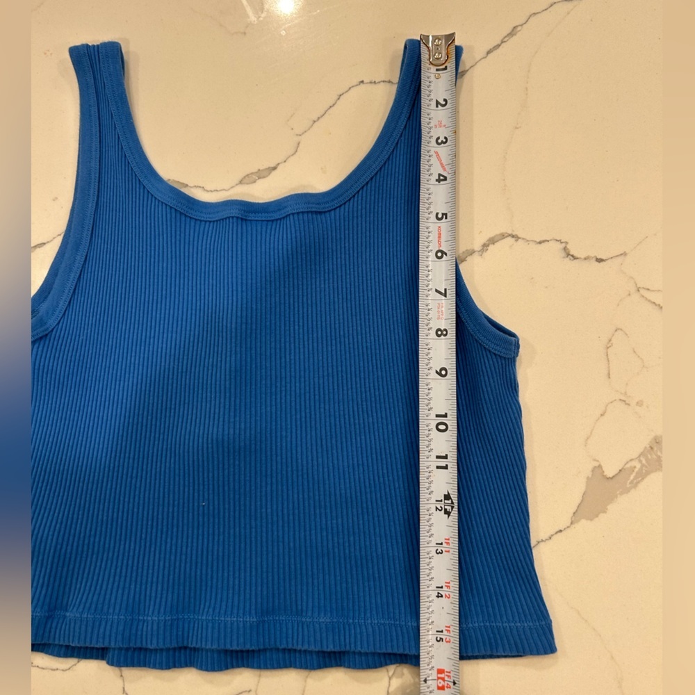 Women’s Uniqlo crop Henley tank size xl - Picture 5 of 7
